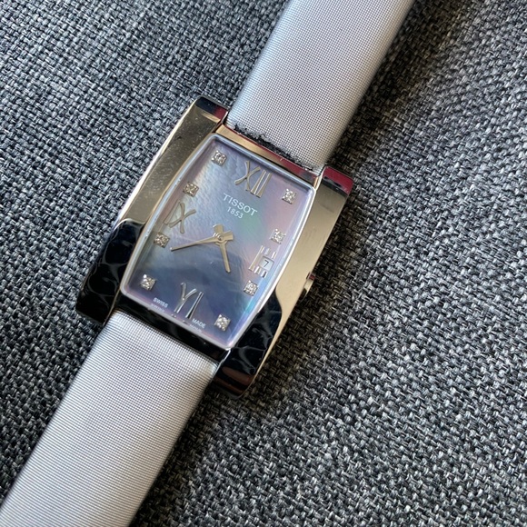 Tissot Generosi watch - Picture 4 of 7